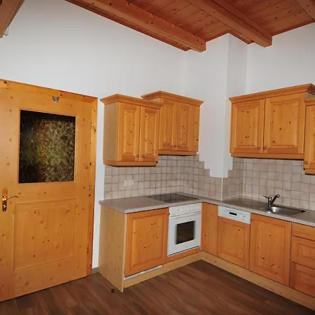 Maria Erlsbacher Apartment Sankt Veit in Defereggen